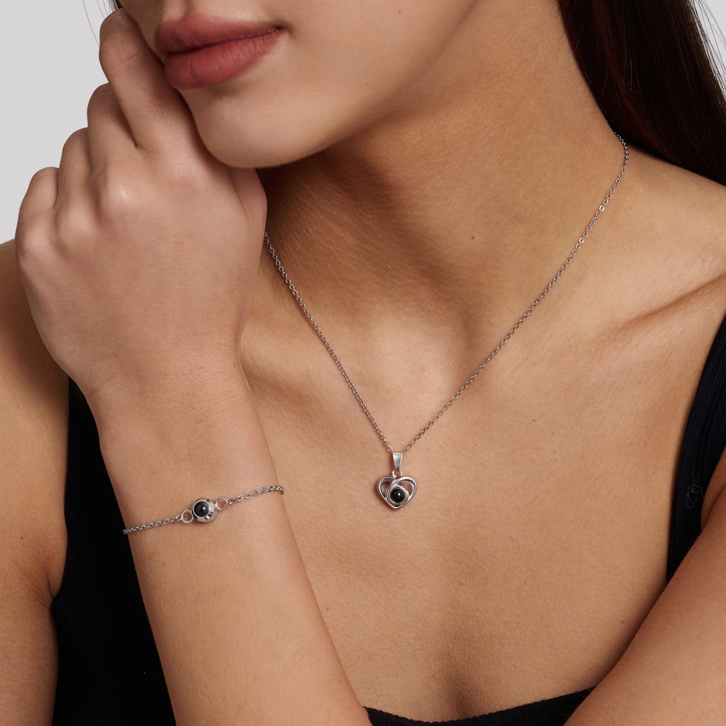 Le Collier Magique
